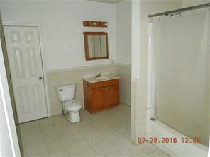 692 N Main St, Woonsocket, RI 02895 photo 6