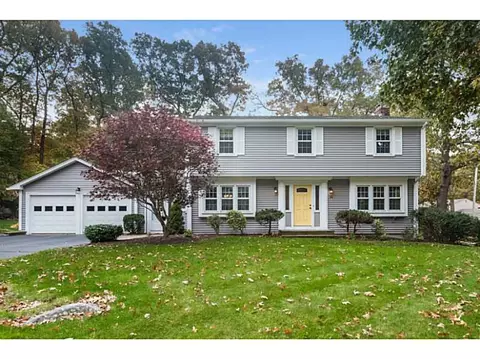 36 Hedgerow Dr, Warwick, RI 02886 photo 1