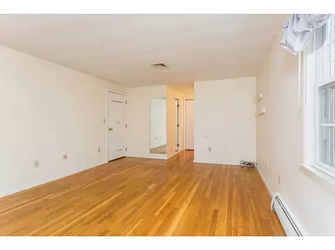 36 Hedgerow Dr, Warwick, RI 02886 photo 16