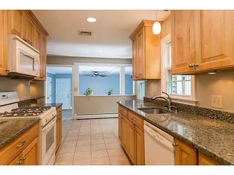 36 Hedgerow Dr, Warwick, RI 02886 photo 7