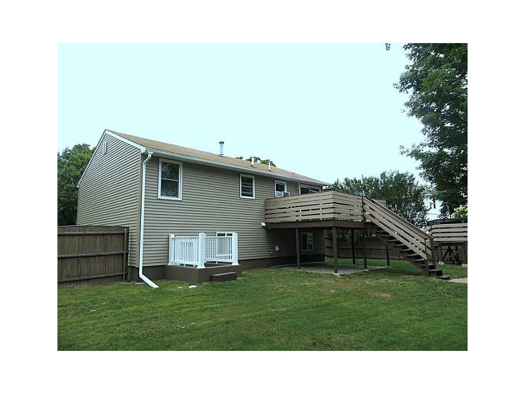 42 Lyall Ave, Warwick, RI 02889 photo 2