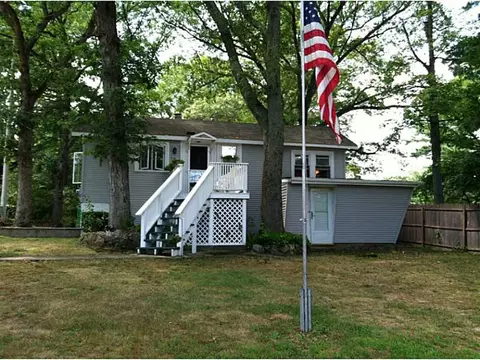 199 Arnold Rd, Coventry, RI 02816 photo 1