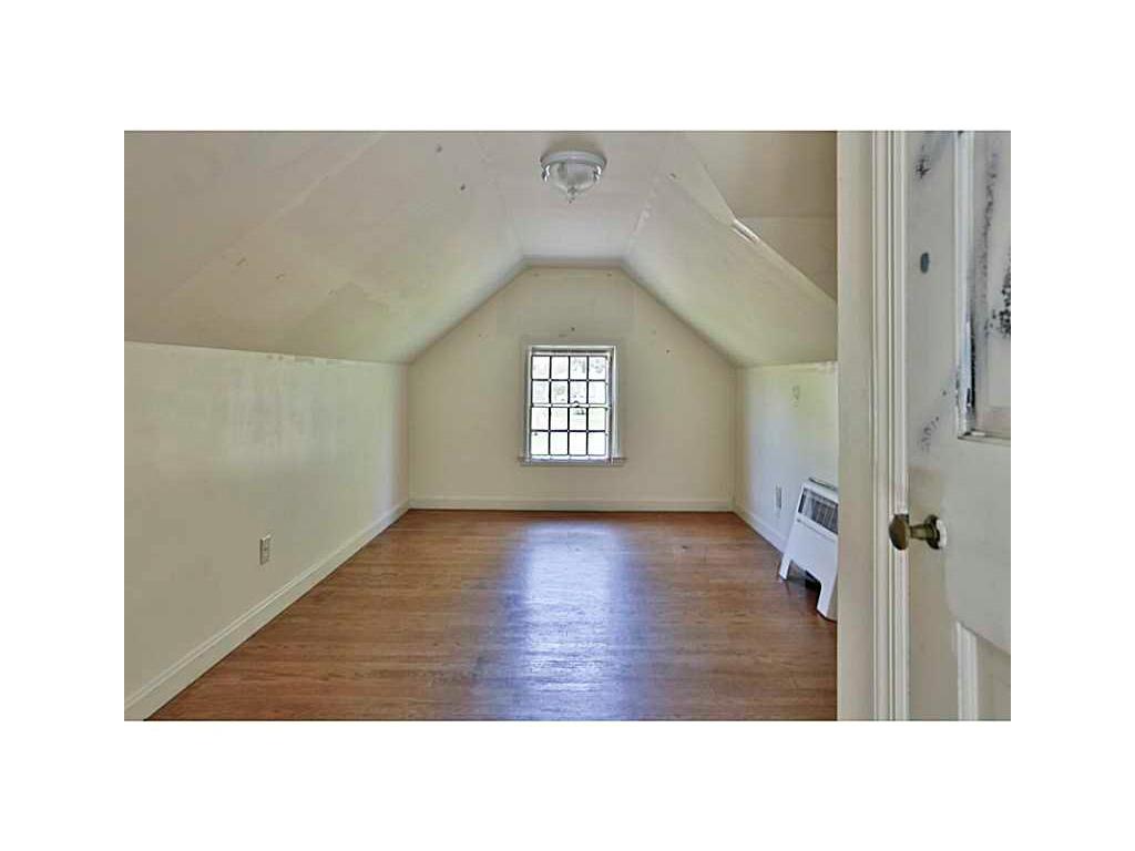 9 St George Ct, Warwick, RI 02888 photo 10