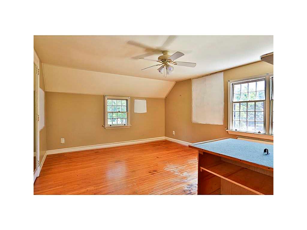 9 St George Ct, Warwick, RI 02888 photo 11