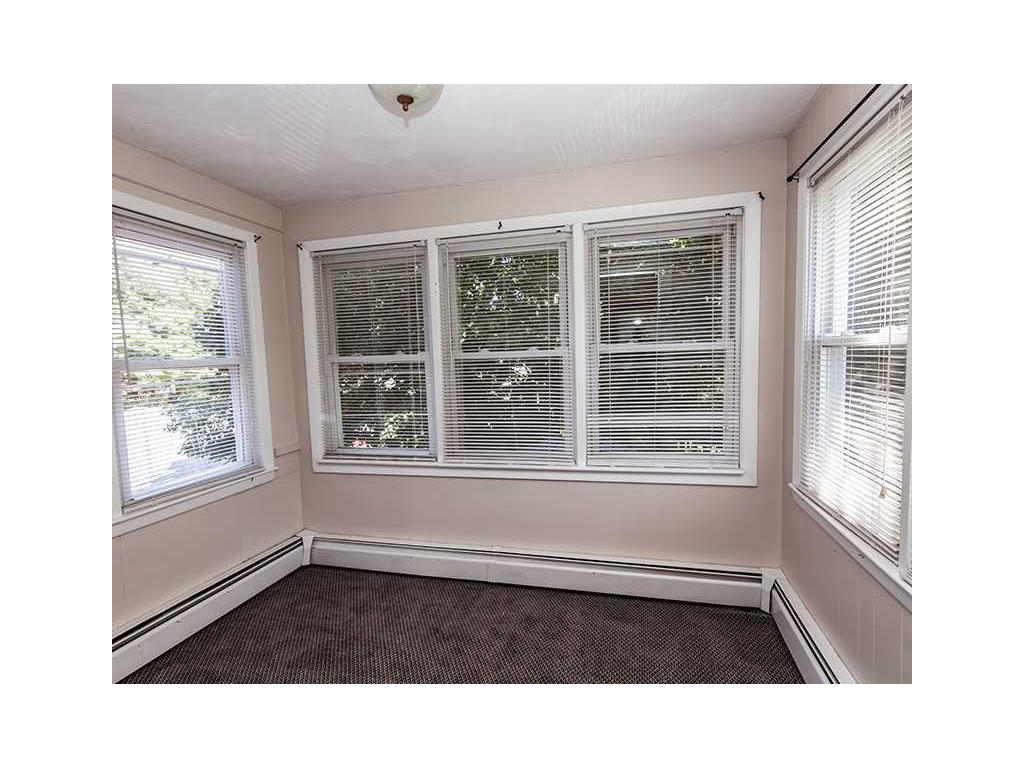 942 Mendon Rd, Woonsocket, RI 02895 photo 17
