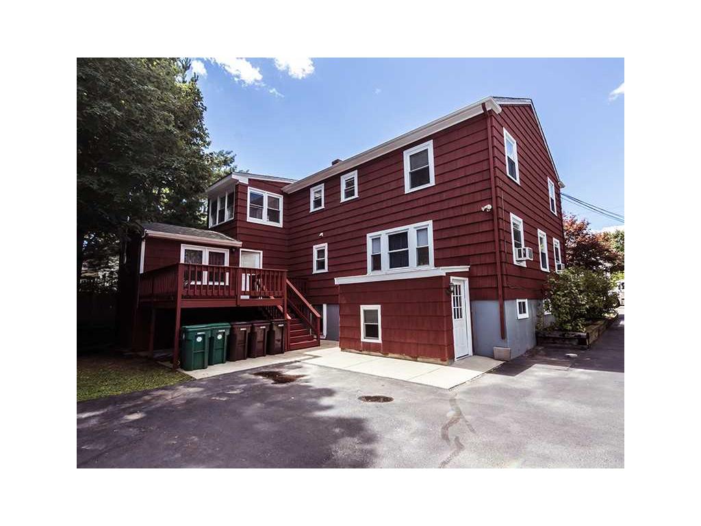 942 Mendon Rd, Woonsocket, RI 02895 photo 3