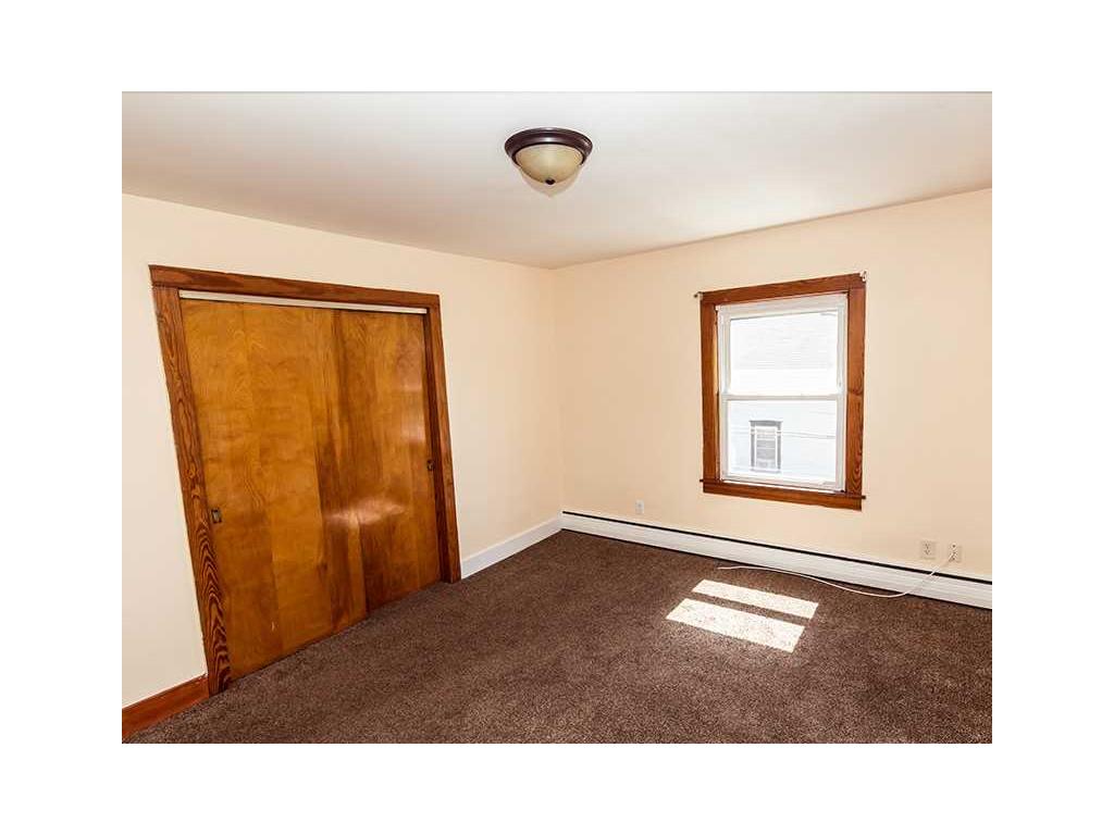 942 Mendon Rd, Woonsocket, RI 02895 photo 19