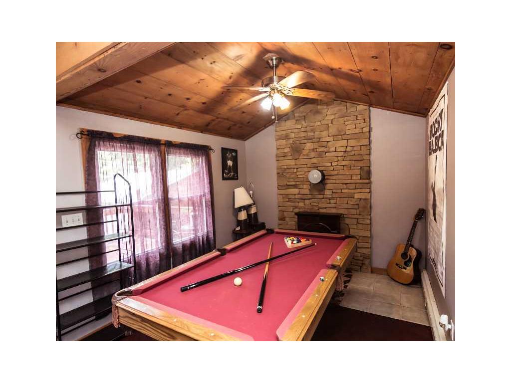 942 Mendon Rd, Woonsocket, RI 02895 photo 12