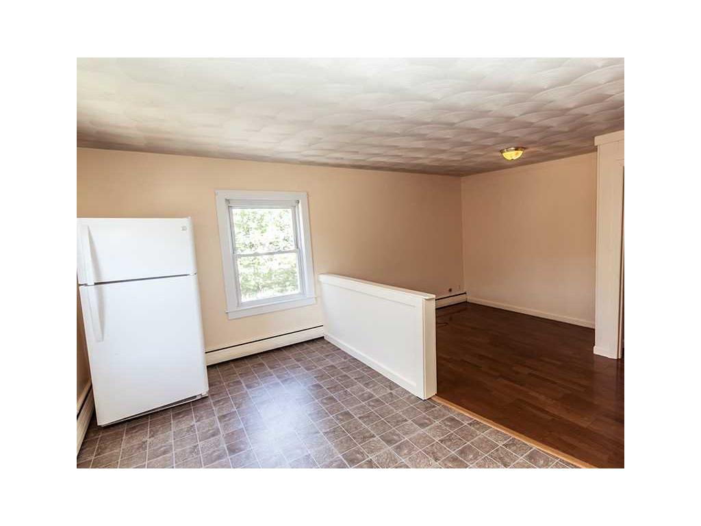 942 Mendon Rd, Woonsocket, RI 02895 photo 21