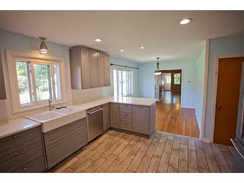 4 South Dr, Westerly, RI 02891 photo 6