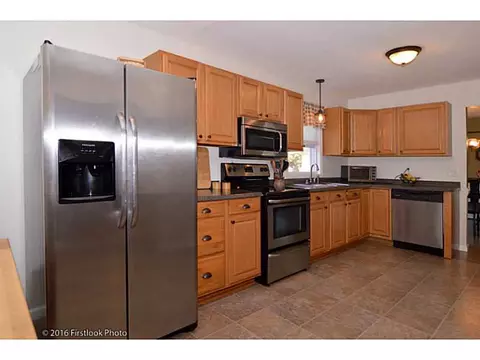 25 Toper Rd, Plainfield, CT 06374 photo 9