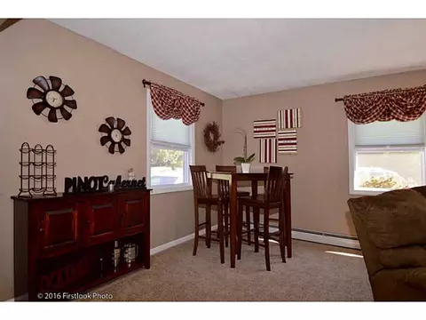 25 Toper Rd, Plainfield, CT 06374 photo 4