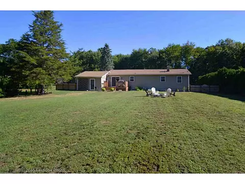25 Toper Rd, Plainfield, CT 06374 photo 23