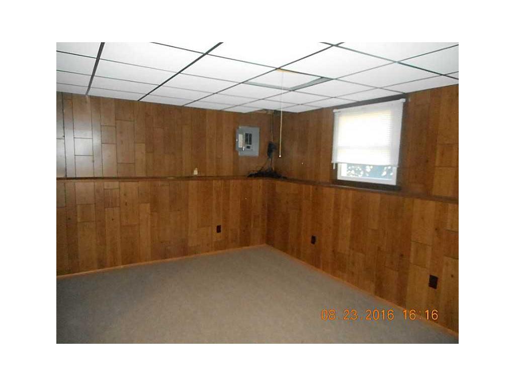 21 Glen Meadows Ct, Warwick, RI 02889 photo 11