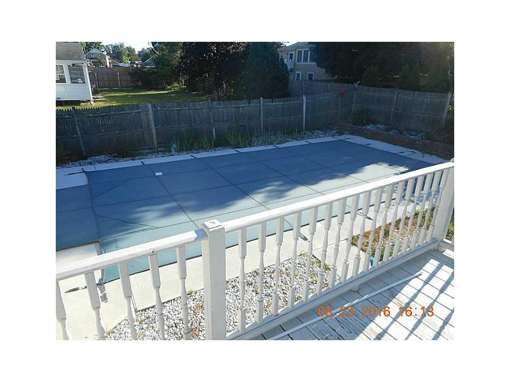 21 Glen Meadows Ct, Warwick, RI 02889 photo 9