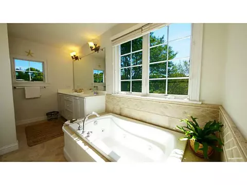 7 Paddock Ln, Middletown, RI 02842 photo 14