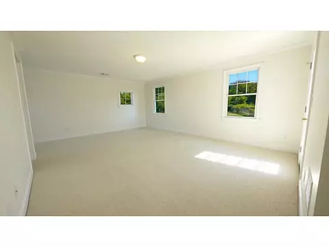 7 Paddock Ln, Middletown, RI 02842 photo 16