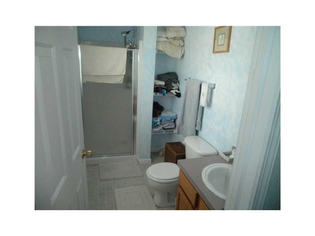 9 Columbus Ave, Westerly, RI 02891 photo 7