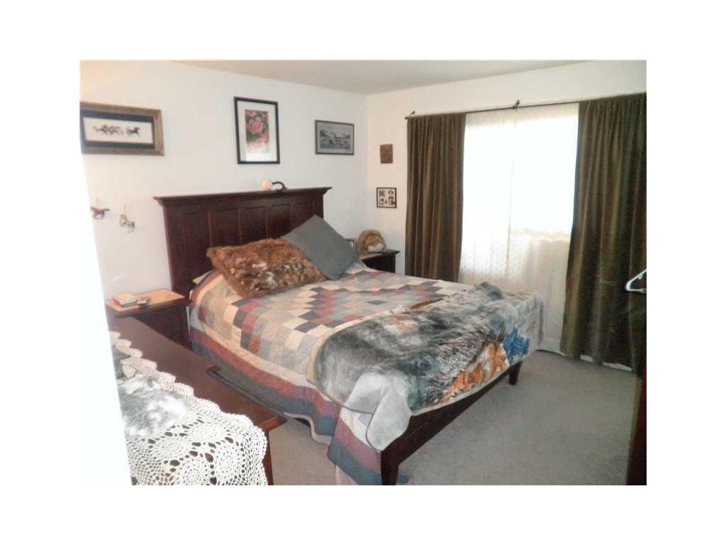 9 Columbus Ave, Westerly, RI 02891 photo 6