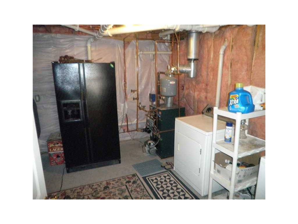 9 Columbus Ave, Westerly, RI 02891 photo 12