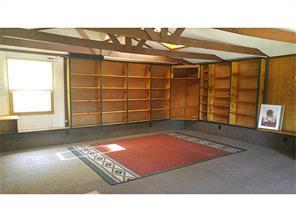 223 Valley St, Woonsocket, RI 02895 photo 9