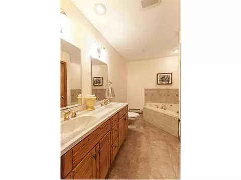 11 Valley Dr, Westerly, RI 02891 photo 14