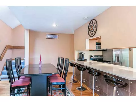 11 Valley Dr, Westerly, RI 02891 photo 4