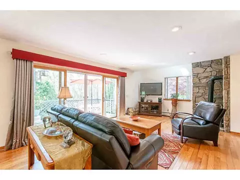 11 Valley Dr, Westerly, RI 02891 photo 7
