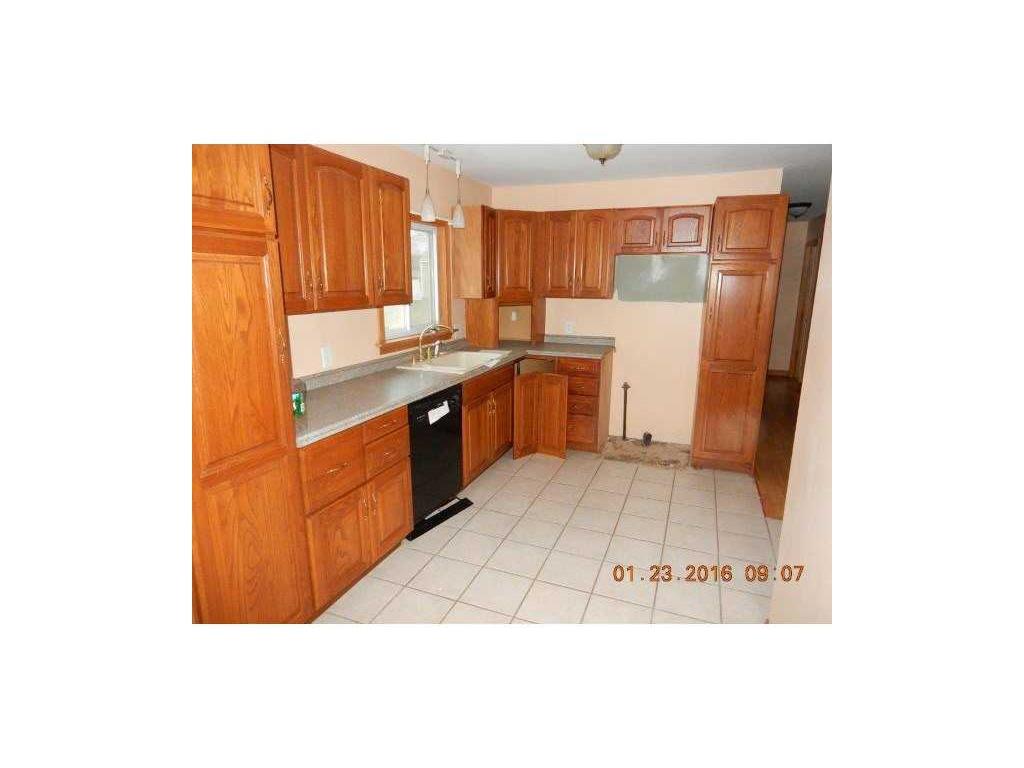 4 Joan Rd, Westerly, RI 02891 photo 5