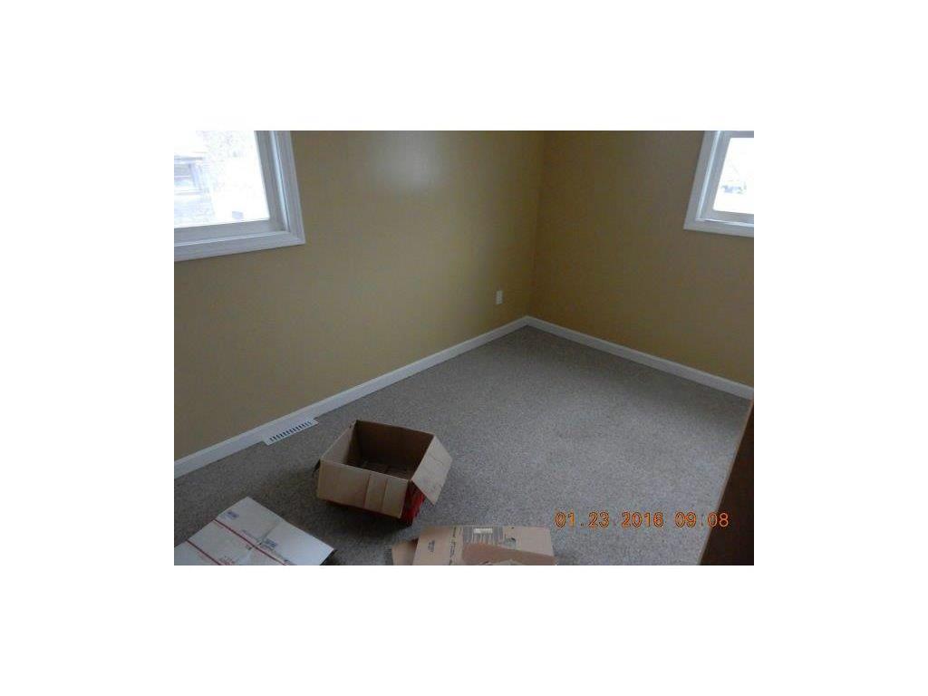 4 Joan Rd, Westerly, RI 02891 photo 9