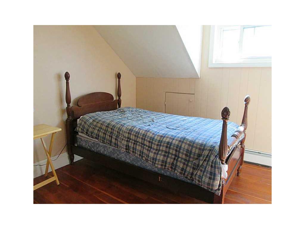 26 Bates Ave, Warwick, RI 02888 photo 10