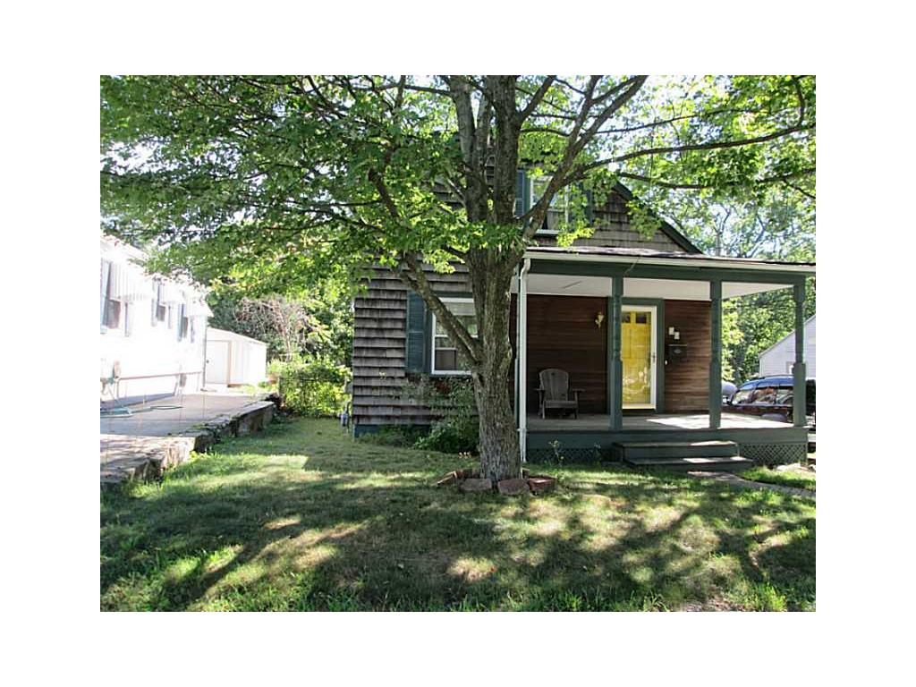 26 Bates Ave, Warwick, RI 02888 photo 1