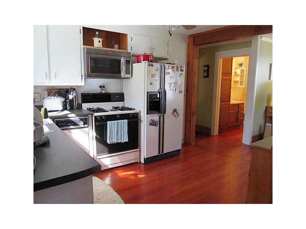 26 Bates Ave, Warwick, RI 02888 photo 5