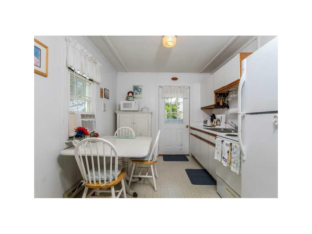 122 Atlantic Ave, Westerly, RI 02891 photo 9