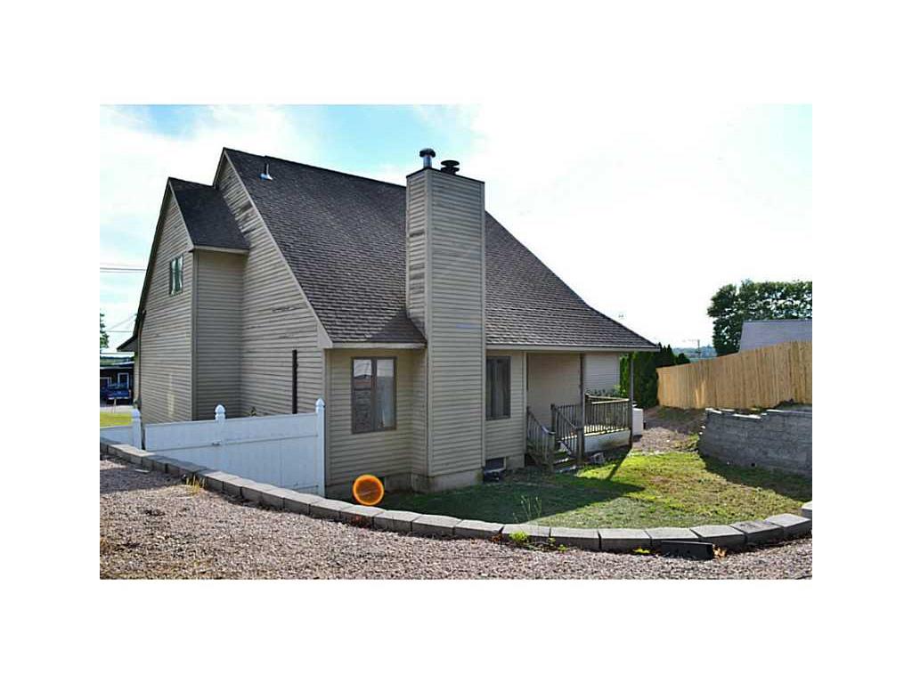 74 Granite St, Westerly, RI 02891 photo 4