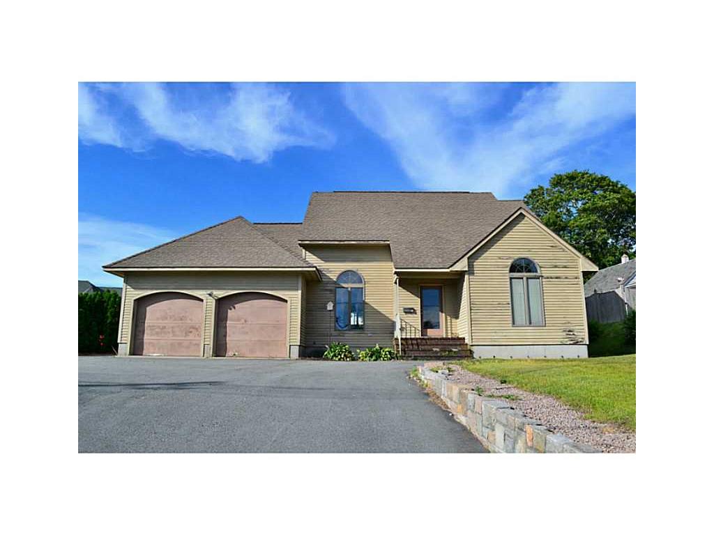 74 Granite St, Westerly, RI 02891 photo 2