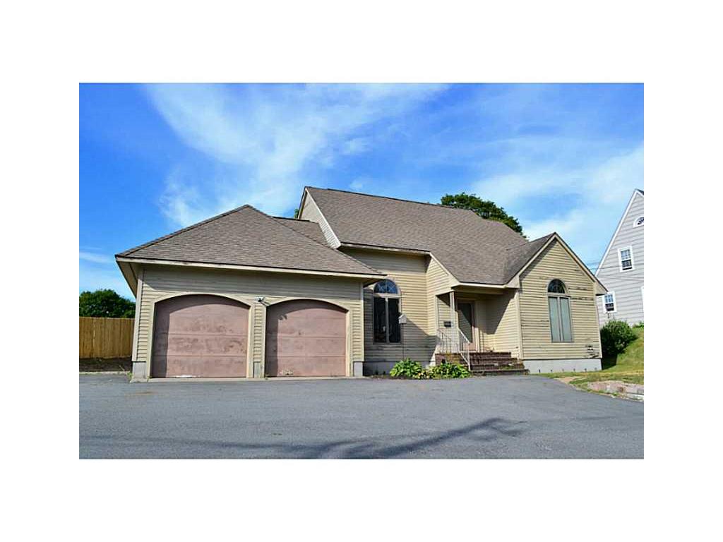 74 Granite St, Westerly, RI 02891 photo 3