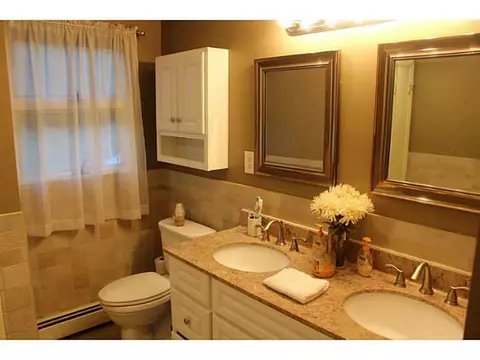 154 Old Mill Blvd, Warwick, RI 02889 photo 11
