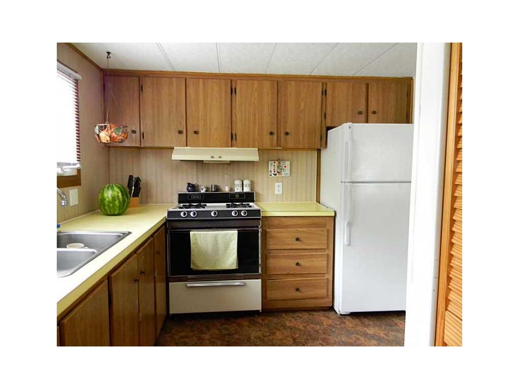 26 Oak Ter, Mapleville, RI 02839 photo 5