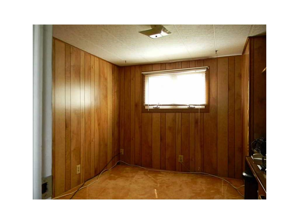 26 Oak Ter, Mapleville, RI 02839 photo 19