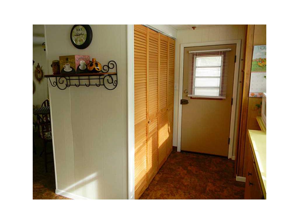 26 Oak Ter, Mapleville, RI 02839 photo 6
