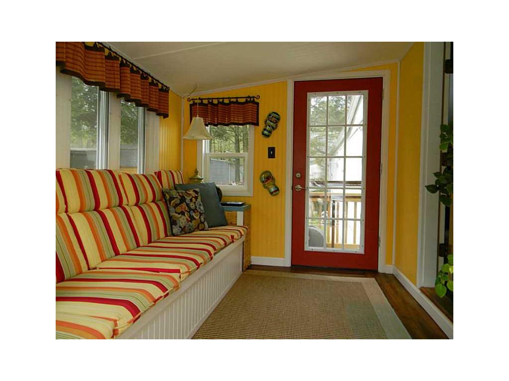 26 Oak Ter, Mapleville, RI 02839 photo 2