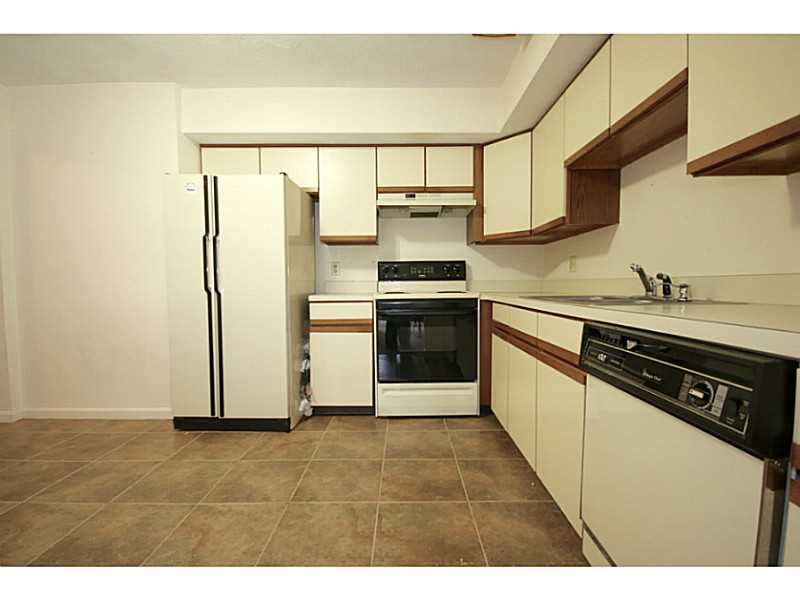 1204 Brookhaven Ln, Woonsocket, RI 02895 photo 5
