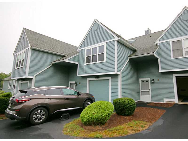 1204 Brookhaven Ln, Woonsocket, RI 02895 photo 1
