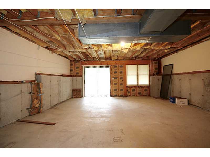 1204 Brookhaven Ln, Woonsocket, RI 02895 photo 13