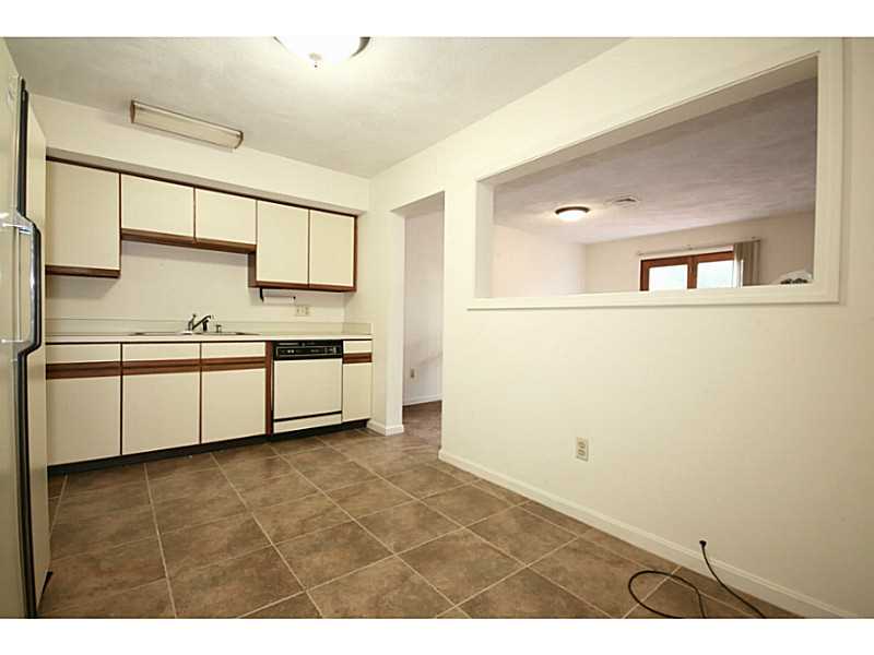 1204 Brookhaven Ln, Woonsocket, RI 02895 photo 4