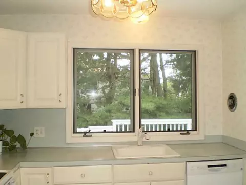 23 Audubon Rd, Warwick, RI 02888 photo 20