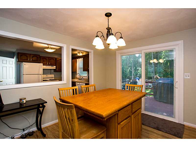 77 Edgewater Dr, Blackstone, MA 01504 photo 6