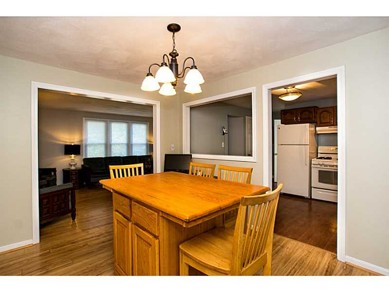 77 Edgewater Dr, Blackstone, MA 01504 photo 5