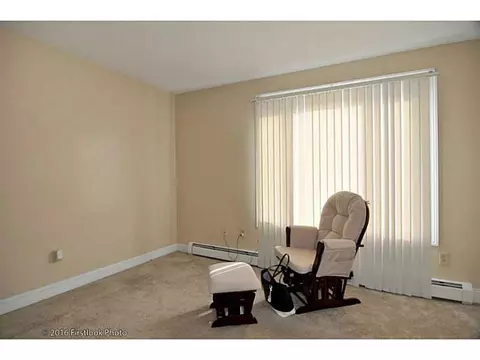 152 Burnside Ave, Woonsocket, RI 02895 photo 9